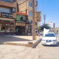 اجاره وفروش مغازه تجاری ۱۲۰ متری ،پله خور به پایین