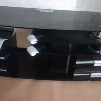 میز تلویزیون شیشه ای