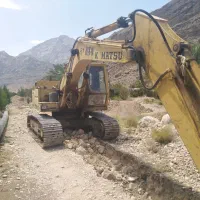 بیل مکانیکی کوماتسو زنجیری برای کار