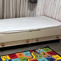 تخت کودک، برند نی‌نی سالن