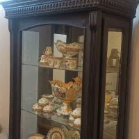 بوفه چوبی و شیشه ای