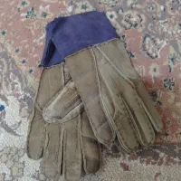 دستکش چرمی دخترانه وپسرانه قیمت مناسب۵۰هزارتومان|لباس|ورامین, ورامین|دیوار
