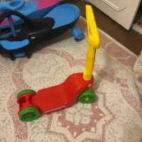 دو عدد اسکوتر دو عدد کامیون