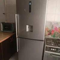 خونه مجردی . باغ
