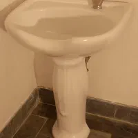 سرشویی پایه دار باشیر