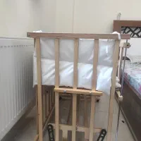 تخت کنار مادر استفاده نشده ،برند|تخت و صندلی بچه|شیراز, فرهنگ شهر|دیوار