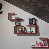 باکس دیواری و ساعت وهدفون