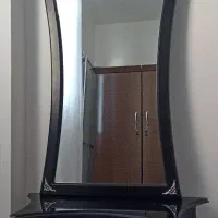 آینه قدی و میز کشودار|آینه|آذرشهر, |دیوار