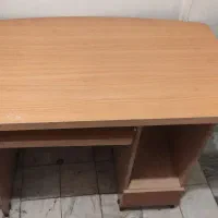 میز کامپیوتر سالم