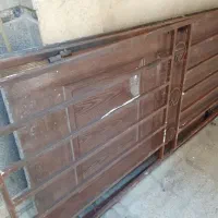 درب ورودی با محافظ آکاردمی