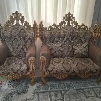 مبل سلطنتی به همراه میز ناهارخوری
