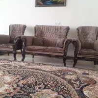 یک دست مبل ۷ نفره و میز نهار خوری۴نفره