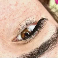 کاشت مژه|خدمات آرایشگری و زیبایی|هشتگرد, مدرس|دیوار