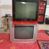 دو دستگاه تلویزیون