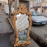 آینه استاده  و لوستر چهار شاخ