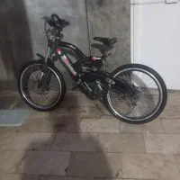 دوچرخه هم‌چیش‌خوب‌فقط‌شانزمادعقب‌خراب
