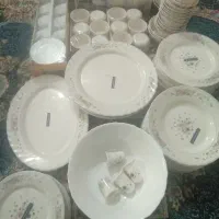 رنده برقی و سالاد ساز و خمیر پهن‌کن و ست آرکوپال|ظروف سرو و پذیرایی|چغادک, |دیوار