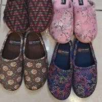 دمپایه رو فرشی زنانه