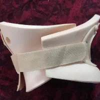 گردنی طبی سخت و نرم و آویز دست|آرایشی، بهداشتی، درمانی|قم, زینبیه|دیوار