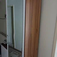 یک جا کفشی جادار دارای اویزه لباس ایینه کار شده|جاکفشی، کمد، دراور|تهران, شهرک آپادانا|دیوار