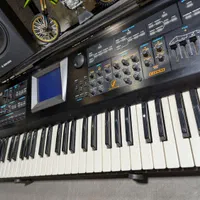 سینتی سایزر رولند v synth|پیانو، کیبورد، آکاردئون|مشهد, سراب|دیوار