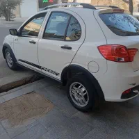 کوییک R سفید سقف مشکی مدل 1400|خودرو سواری و وانت|قم, مجیدیه|دیوار