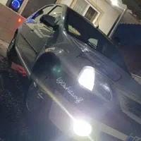 راننده با ماشین ال نود