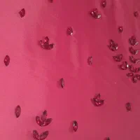 هر مدل تزئین سنگ کاری روی پارچه و چادر انجام میشه