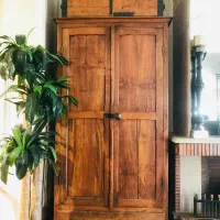 کمد چوبی قدیمی امریکایی