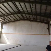 متراژ-220سالن130متر-با2اداری-امکانات-آب-وبرق-3فاز