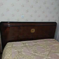 تخت خواب و میز آرایش و دراور|تخت و سرویس خواب|گرمسار, |دیوار