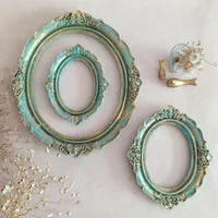 قاب تاجدار در سه سایز مختلف، پتینه فیروزه ای