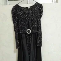 لباس مجلسی|لباس|مشهد, کارمندان دوم|دیوار