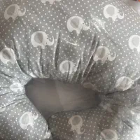 بالشت شیردهی