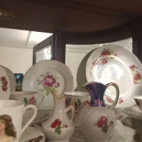 آبلیموریز یا تنگ گلسرخی گردن آبی