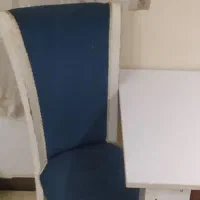 میز چهار نفره همراه دو صندلی|میز و صندلی غذاخوری|بندر انزلی, امامزاده|دیوار