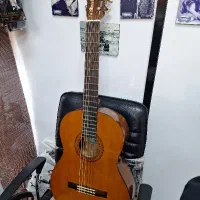 گیتار یاماها c40