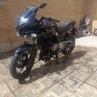 پالس 220 مشکی