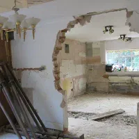 تخریب دیوار و کندن سرامیک و کاشی وغیره انجام میدم