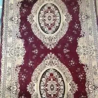 فرش قرمز