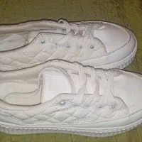 چندجفت کتونی دخترانه زنانه نو زیر قیمت