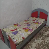 تخت نوجوان