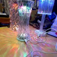 آباژور رومیزی هوشمنداسپیکردارریموت کنترل دار شارژی