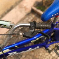 دوچرخه|دوچرخه، اسکیت، اسکوتر|شفت, |دیوار