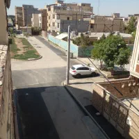 رهن یک واحد آپارتمان ۸۵ متری ۲ خوابه طبقه اول