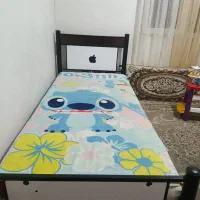 تخت یک نفره همراه با تشک