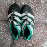 کتونی فوتبالی adidas