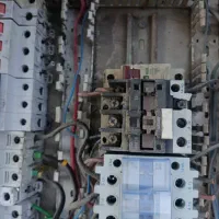 فروش یک نقاله و بلوک زن ۶ قالب|ماشینآلات صنعتی|تبریز, |دیوار