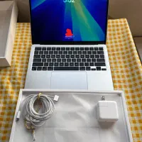 فروش مک بوک ایر 2022 پردازنده M2 مشابه نو