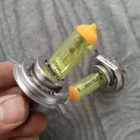 لامپ لیمویی